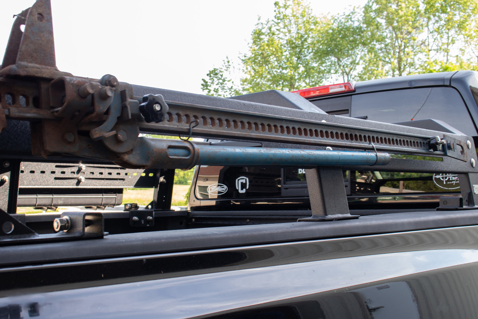 Fishbone Offroad FB21273 OffRoad Jack Mount Kit Quadratec